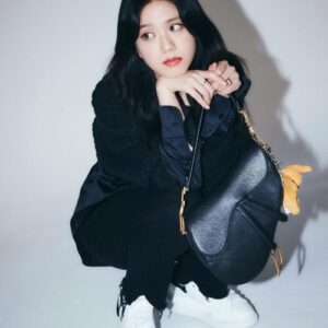 [지수]dior 새들 스트랩 백(블랙/그레인 카프스킨)