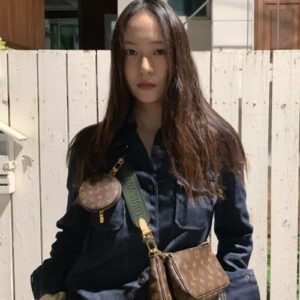 [크리스탈]louis vuitton 멀티 포쉐트 악세수아 모노그램(카키)