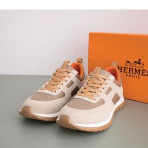[국내배송]에르메스 [HERMES] 에르메스 남성 스웨이드 스니커즈