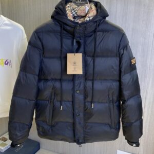 [국내배송]버버리 24FW 런던 잉글랜드 클래식 다운 점퍼