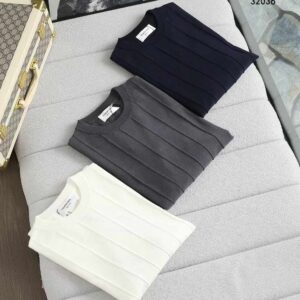 [국내배송]톰브라운 신상 골지 스트라이프패턴 양모니트 라운드