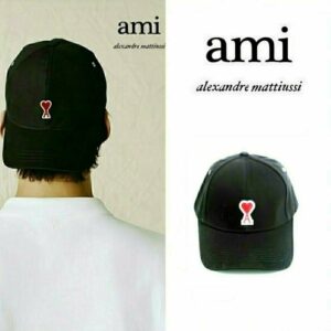 [국내배송]아미 화이트-레드 스몰패치 볼캡