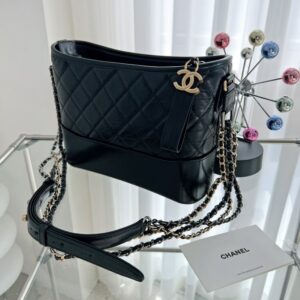 [국내배송]샤넬 가브리엘 호보 반수공