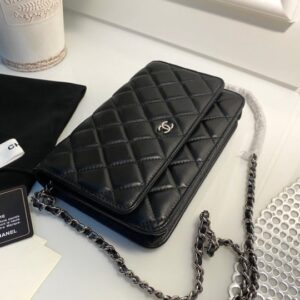 [국내배송]샤넬 WOC 램스킨 은장 뉴버젼