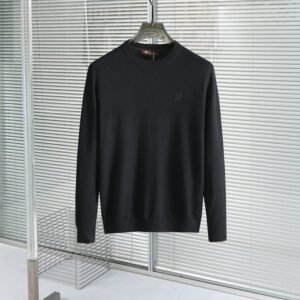 [국내배송]로로피아나 2025FW 백스티치 자수로고 울캐시미어 라운드니트