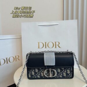 [국내배송]디올 30몽테인 체인 이스트웨스트체인백