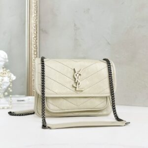 [국내배송]생로랑 니키백 베이비 크림