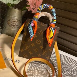 [국내배송]루이비통 쁘띠 삭 플라+ 트윌리 고퀄