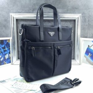[국내배송]프라다 리나일론 및 사피아노 가죽 토트백
