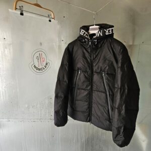 [국내배송]몽클레어 숏다운 패딩 자켓