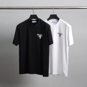 [국내배송]프라다 엠보로고 라운드 반팔티